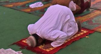 Man arrested for offering 'namaaz' at UP temple