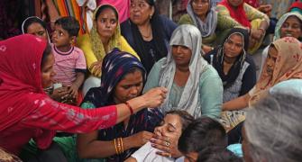 Murder of 2 sisters in Delhi triggers political row