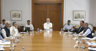 PM chairs high-level meet to review heat preparedness