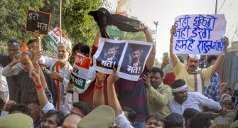 Cong plans mass agitation over Rahul's conviction
