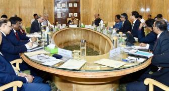 FM meets chiefs of govt banks amid US financial stress