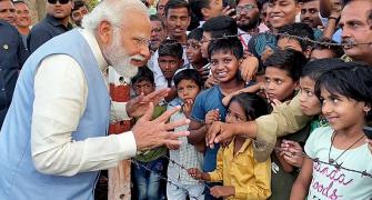 Video: Do you want to be PM? Modi chats with kids