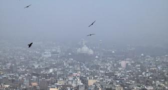 Delhi govt plans artificial rain to curb air pollution