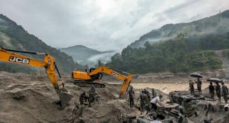Sikkim: 2,000 rescued, but 22 soldiers still missing