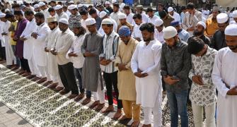 Outsiders barred after namaaz row at Varanasi college