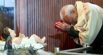 A First For Any PM! Modi At Christmas