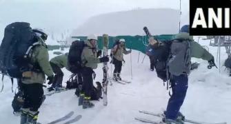 Russian skier killed as avalanche hits Gulmarg, 7 rescued