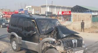 Close shave for Mehbooba as car meets with accident