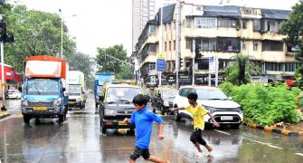 IMD issues warning as rains inundate parts of Mumbai