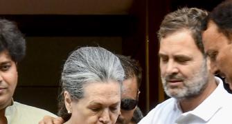 HC asks Swamy, Gandhis for note on Nat'l Herald plea