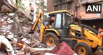 1 killed as 4-storey building collapses in Navi Mumbai