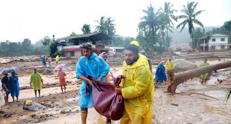 93 killed, hundreds trapped in Kerala landslides