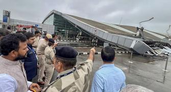 Delhi airport T1 roof structure was built in 2009: Min