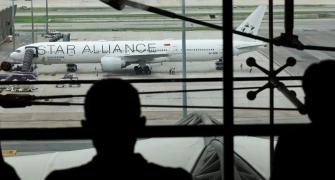 Death during turbulence: Singapore Airlines says...