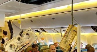 Singapore Airlines flight dropped 178 ft in 4.6 secs
