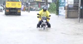 Heavy rains lash Kerala, flood-hit shifted to camps
