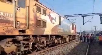 3 coaches of Shalimar Exp derail in Bengal, no deaths