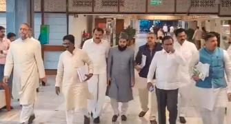 High drama at waqf bill JPC meet; Oppn MPs walk out 