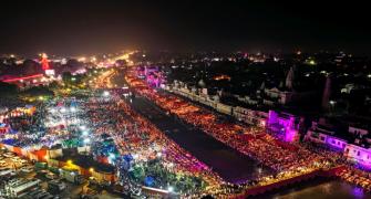 Want To See 2,500,000 Diyas?