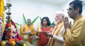 Row over Modi's visit to CJI's home for Ganpati puja