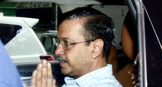 Kejri to live without security, vacate CM house: AAP