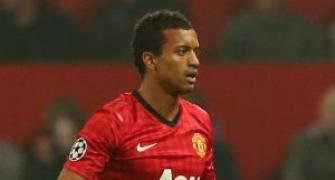 Manchester United winger Nani out for another month