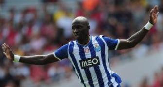 Man United targets Mangala to replace Ferdinand