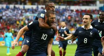 PHOTOS: Goal-line technology, Benzema star in France's win