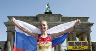 Kaniskina races to 20km walk gold