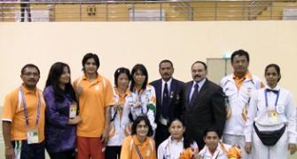 Mary Kom, Kavita win gold at Asian Indoors