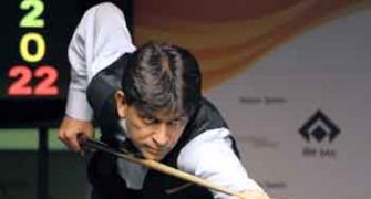Sethi survives a scare in World Snooker C'ship