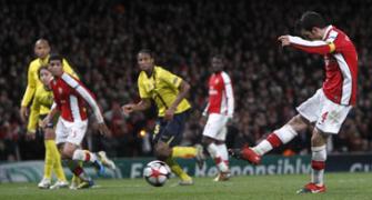 CL: Arsenal find new life after Barcelona pummelling