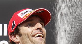 Webber wins in Hungary to take F1 lead