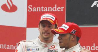 Button says won't play second fiddle to Hamilton