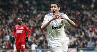 Di Maria snatches late winner for 10-man Real