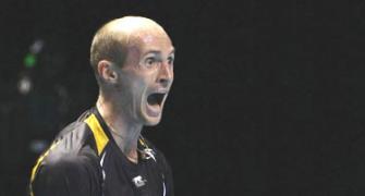 Davydenko, Cilic cruise through in Dubai