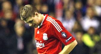 Injury puts Gerrard, Torres out for six weeks