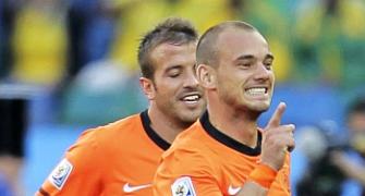 Inter chief brushes off United's Sneijder interest
