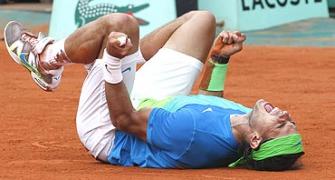 Nadal batters Soderling for 5th French Open crown