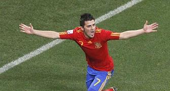 Villa goal earns Spain quarter-final spot