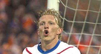 Dirk Kuyt faces long layoff