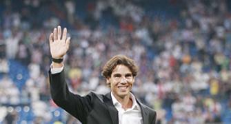 Nadal gets standing ovation at Real Madrid game
