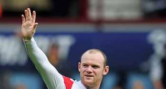 Rooney hat-trick inspires Man United comeback
