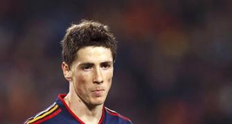 Torres faces old club Liverpool in Chelsea debut