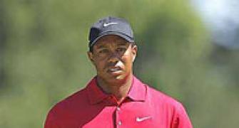 Woods apologises for spitting in Dubai