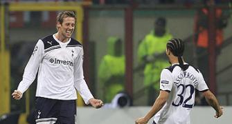 CLeague images: Spurs stun Milan, Raul strikes in Spain