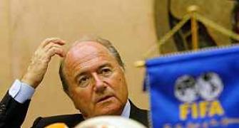 Blatter to set up anti-corruption committee