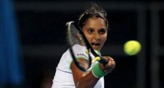 Doubles defeat puts Sania out of Aus Open