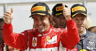 Alonso follows 'Pampas Bull' as Red Bull-beater