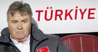Hiddink contract ended after Turkey Euro exit